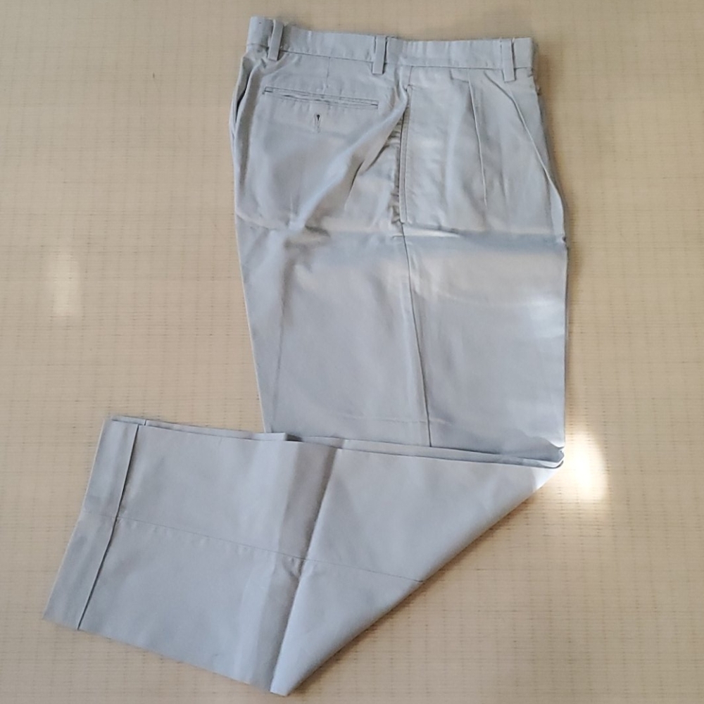 ★Men's Pleated Pants